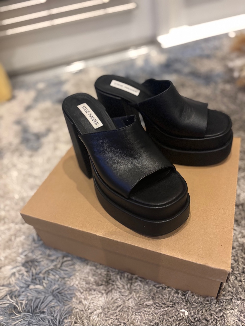 Steve Madden Black Leather Platform Mule Sandals